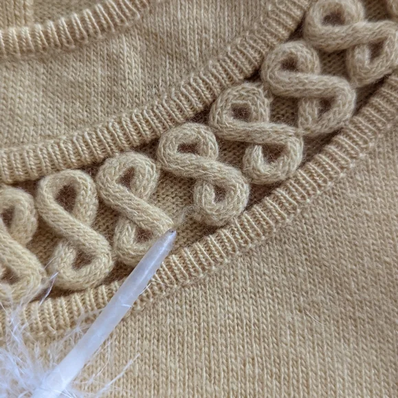 Vintage Cashmere Buttery Soft Scottish Gold Yellow Sweater - Picture 11 of 11